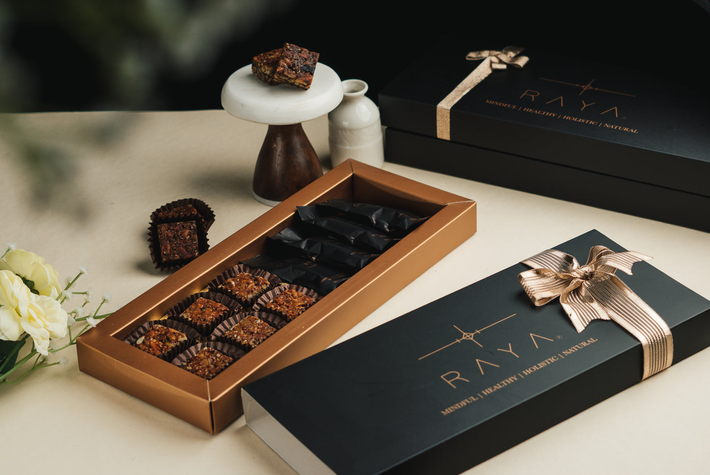 Black Rose Box – The Classic Gesture