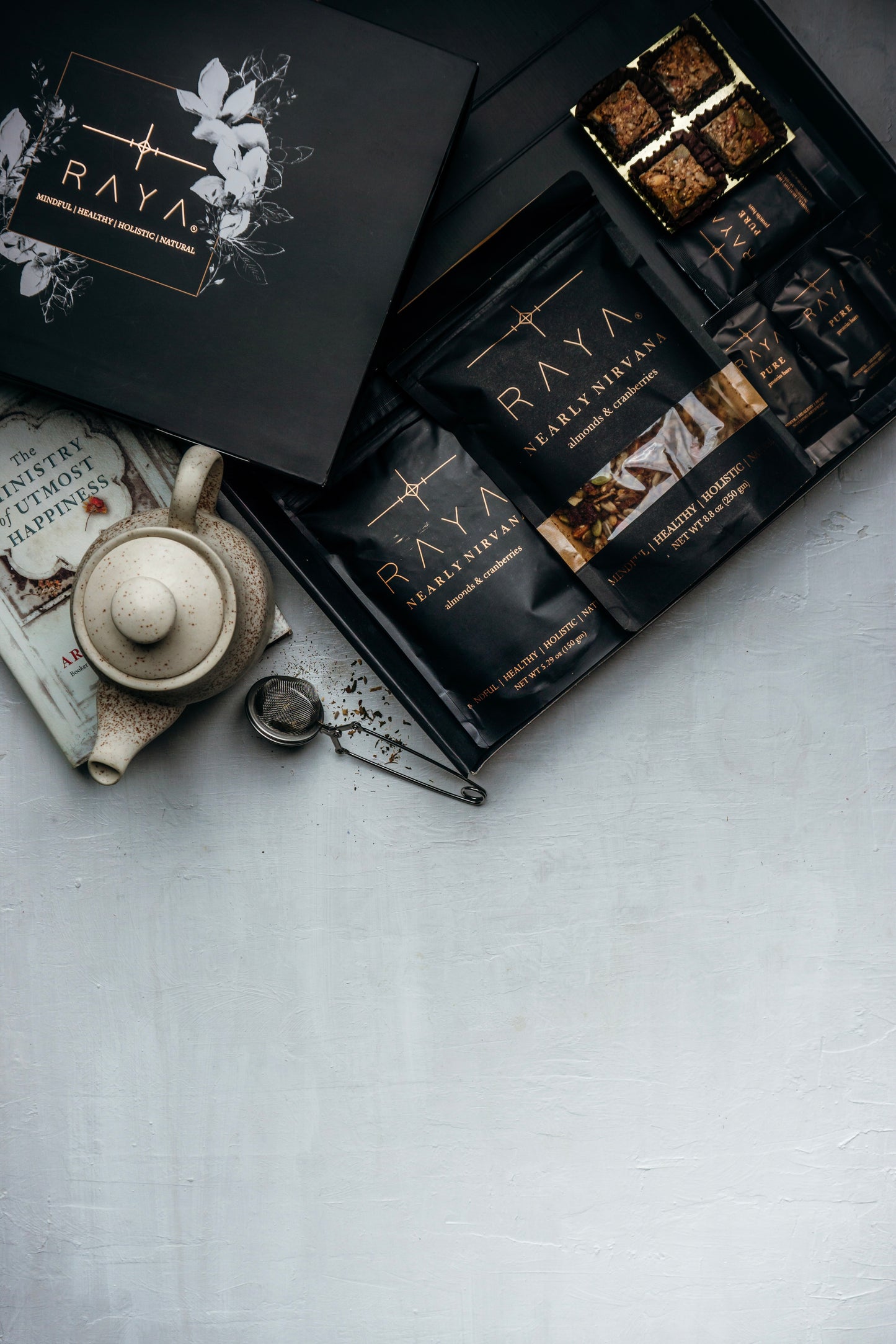 Black Lilium Box – The Grand Offering